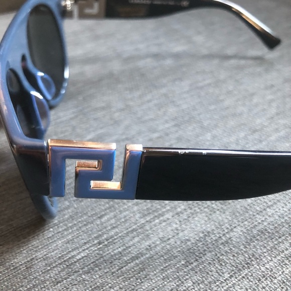 Versace Sunglasses - Picture 3 of 8